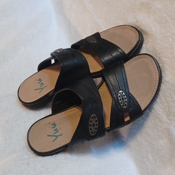 Yuu sandals women's size 8 black slip on shoes - Picture 1 of 6